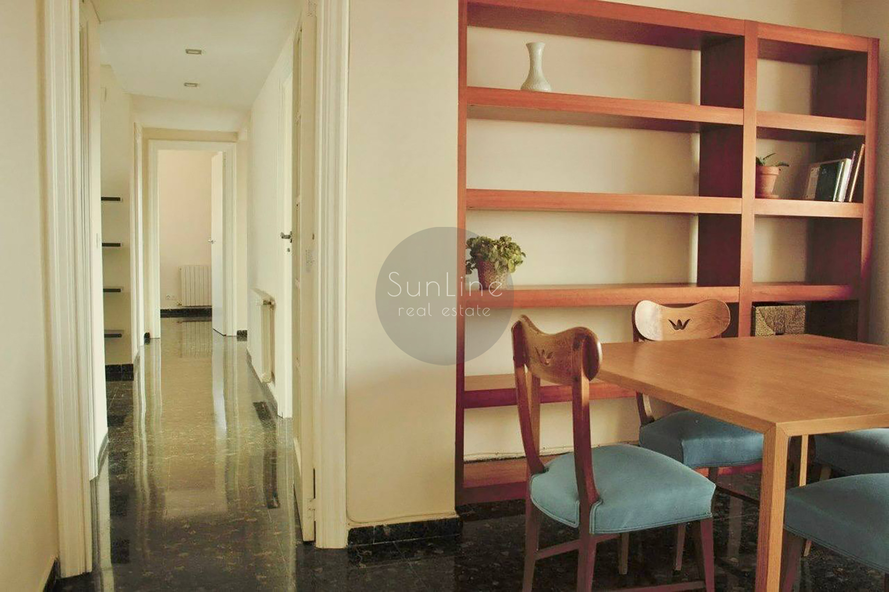 Apartment for rent on the 14th floor with a terrace and panoramic view of Valencia