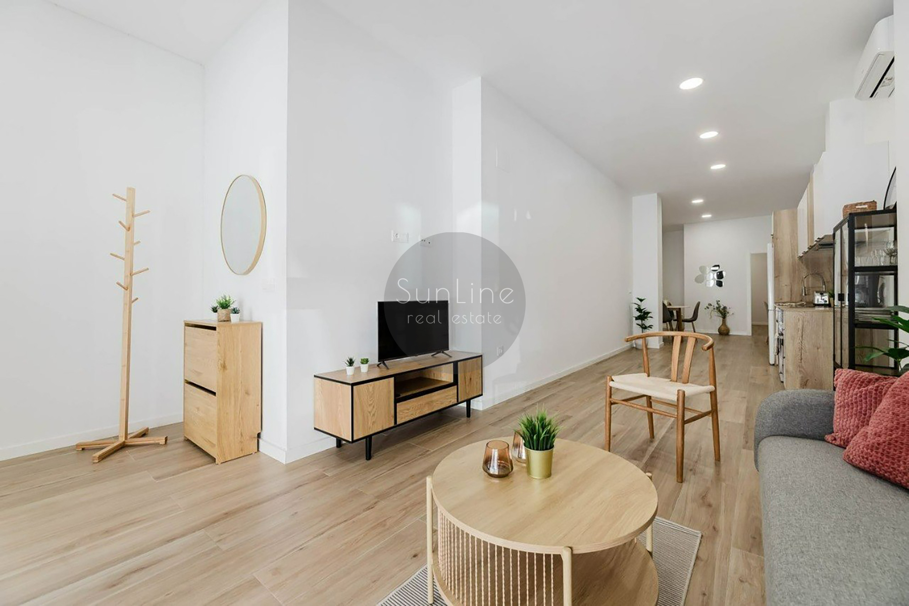 Rent of a bright furnished two-bedroom apartment after renovation