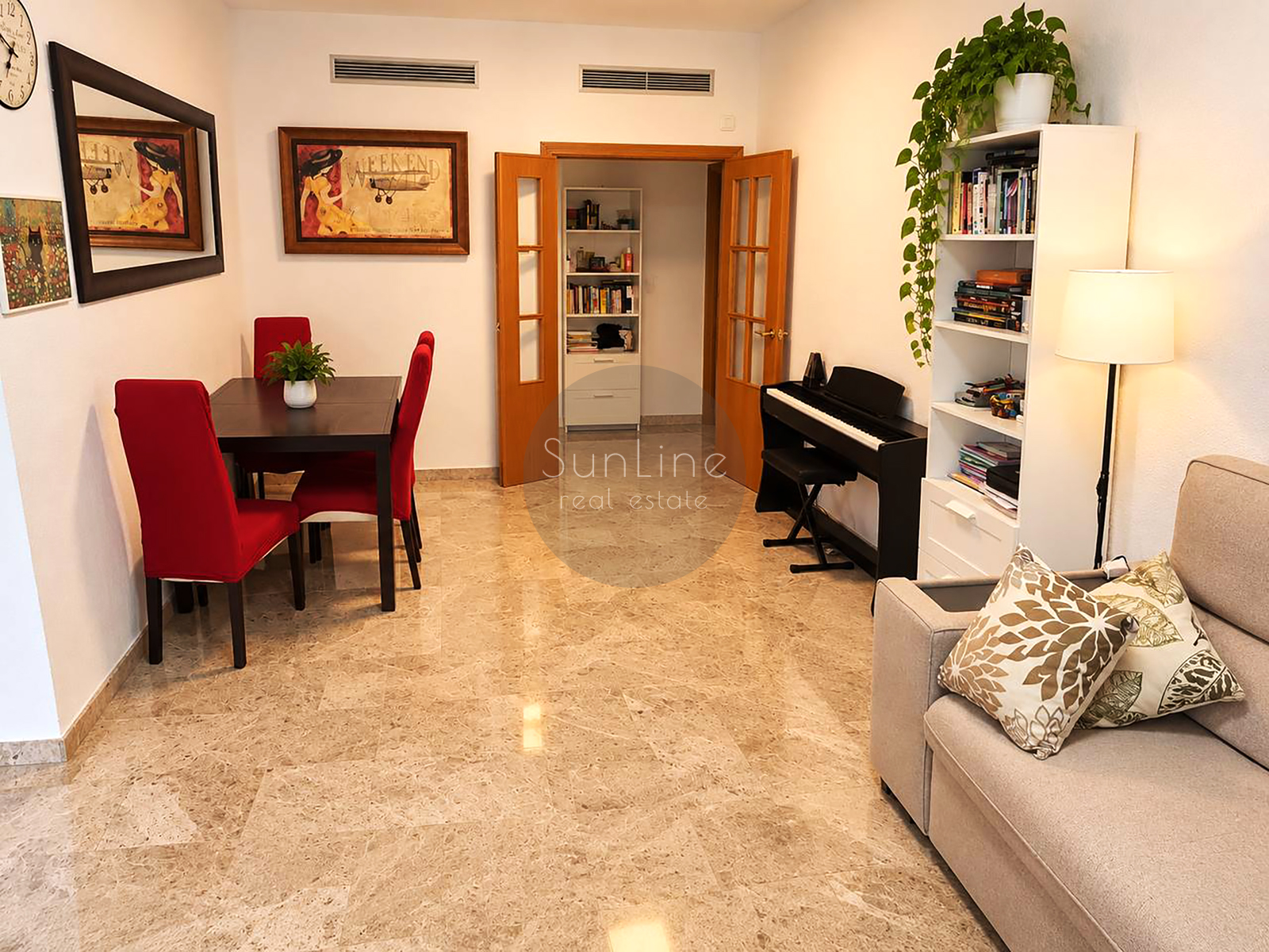 Apartment for sale with terrace, two bedrooms, pool, garage and storage room in Valterne, Paterna
