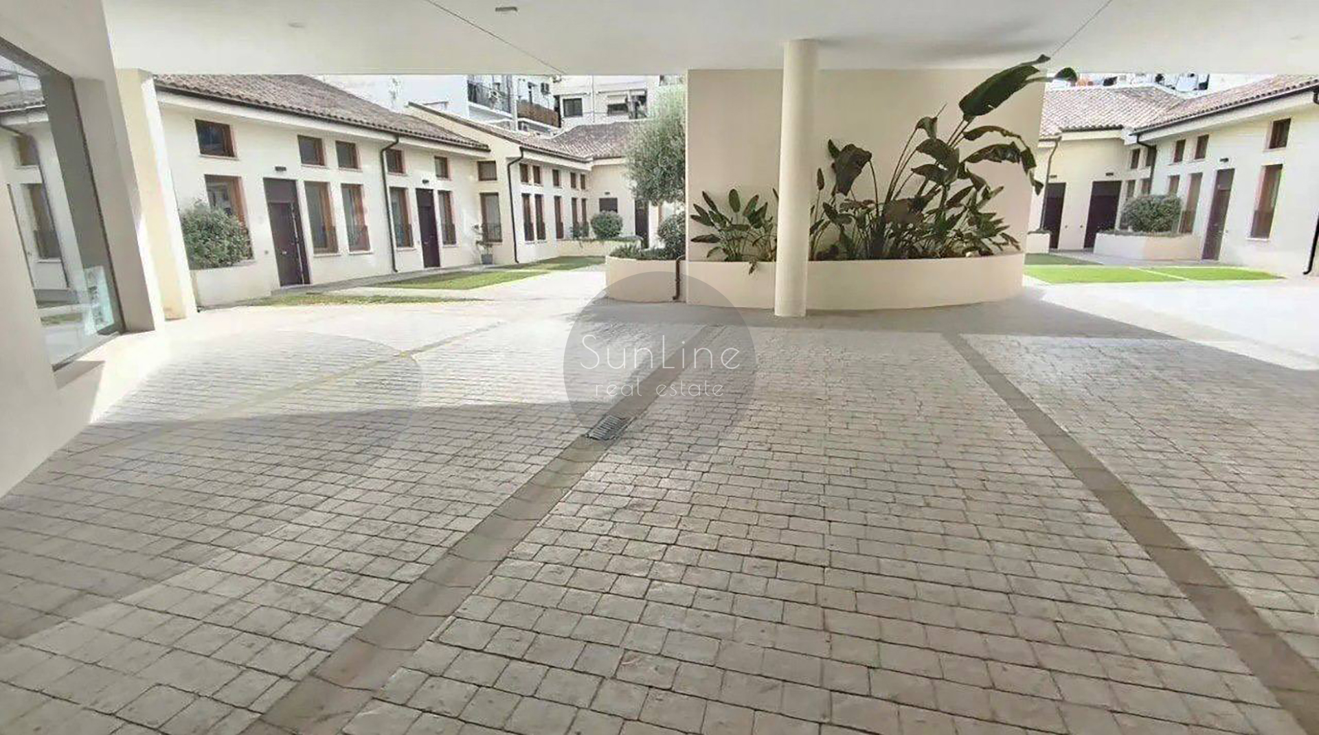 Rent of a duplex apartment in a closed urbanization near El Carmen