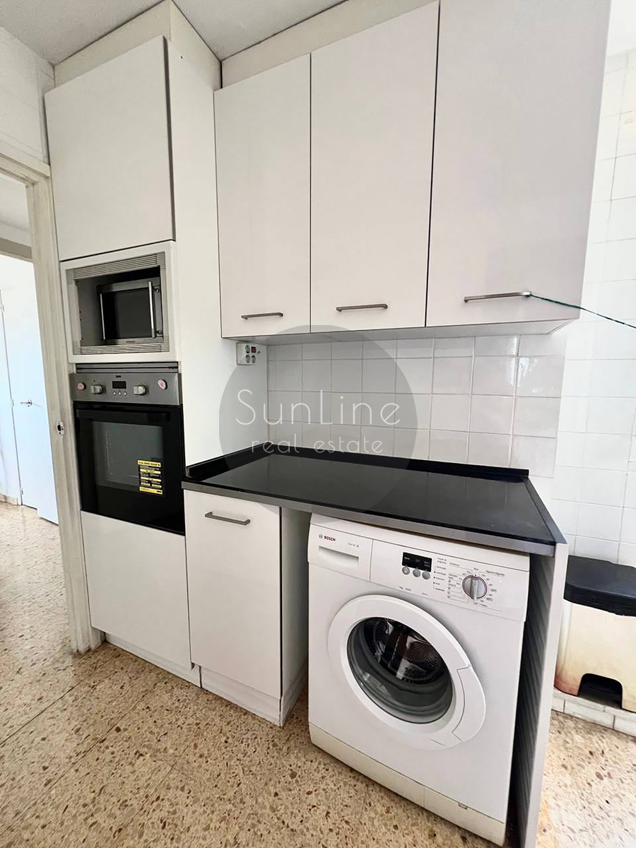 Rent of a bright apartment with a study and views near the City of Arts and Sciences