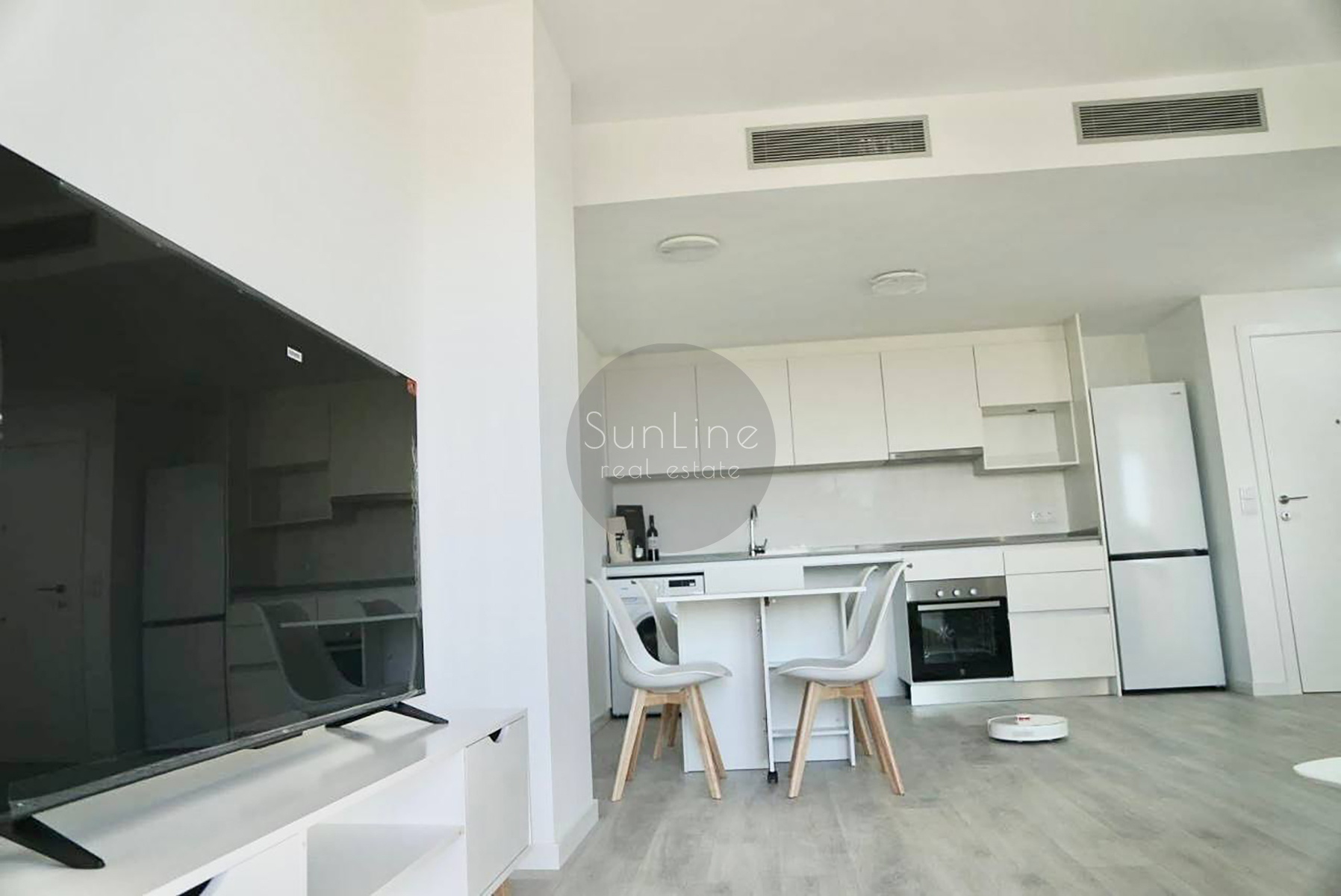 Rent of a modern apartment with a terrace and views of the City of Arts and Sciences