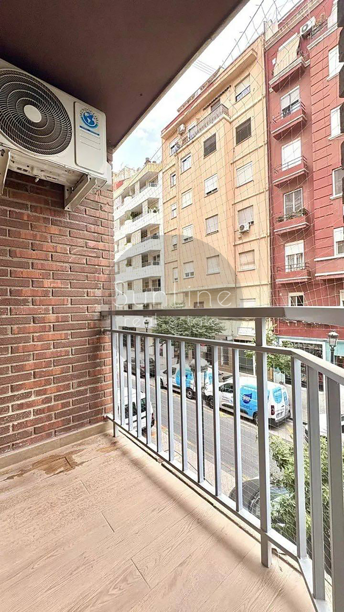 Renting an apartment 112 m² with terraces and a smart home in the liveliest district of the city