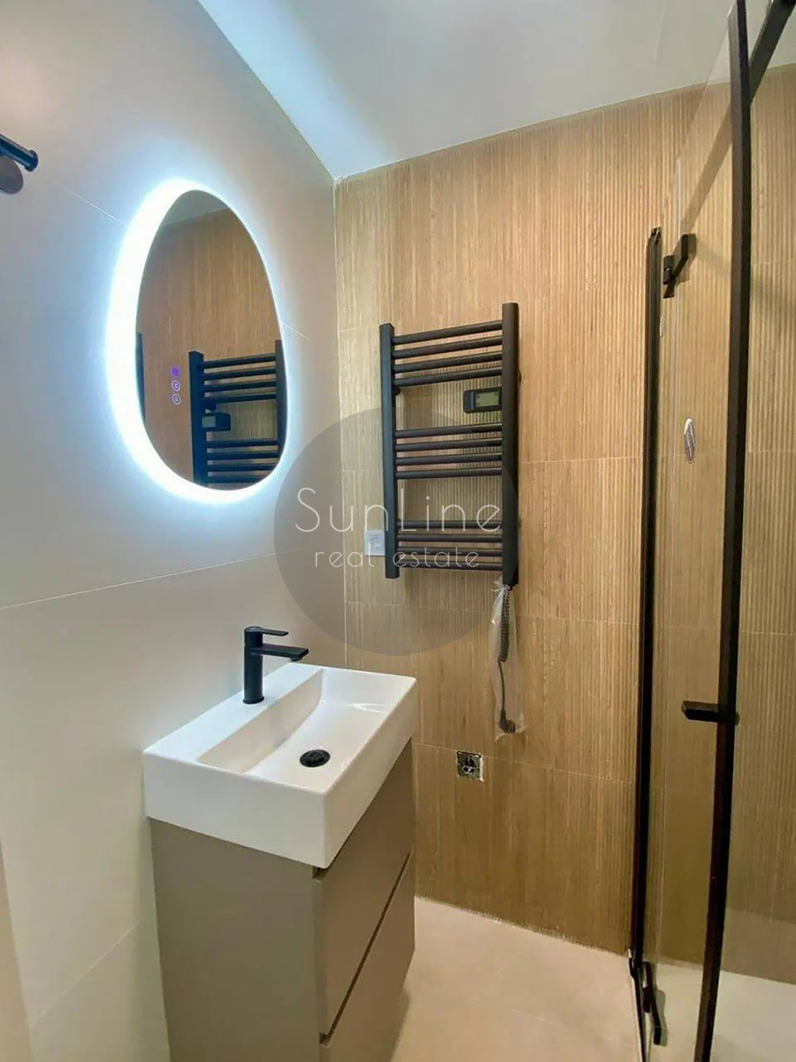 Renting a furnished apartment tailored to your taste with a balcony in a prestigious district