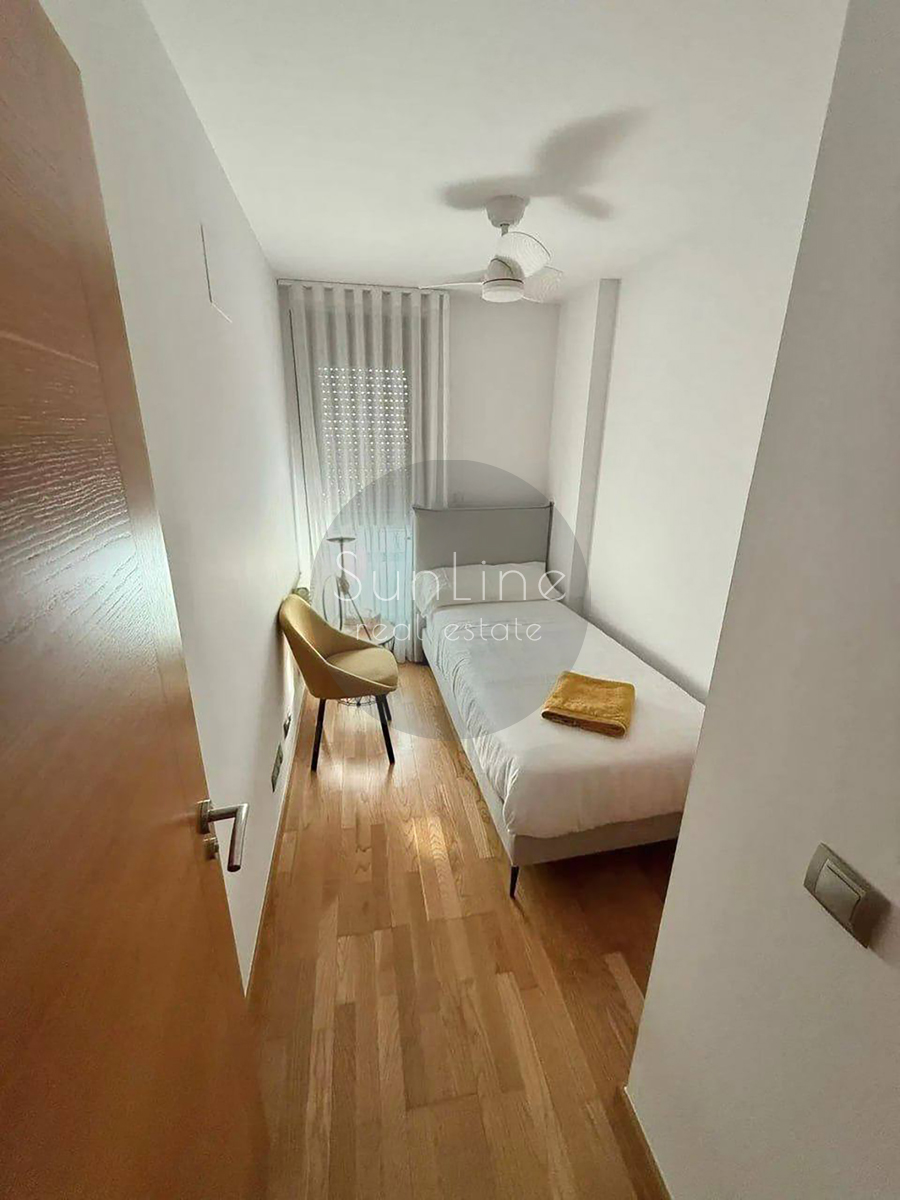 Three-bedroom apartment for rent with two terraces on the 18th floor in La Punta