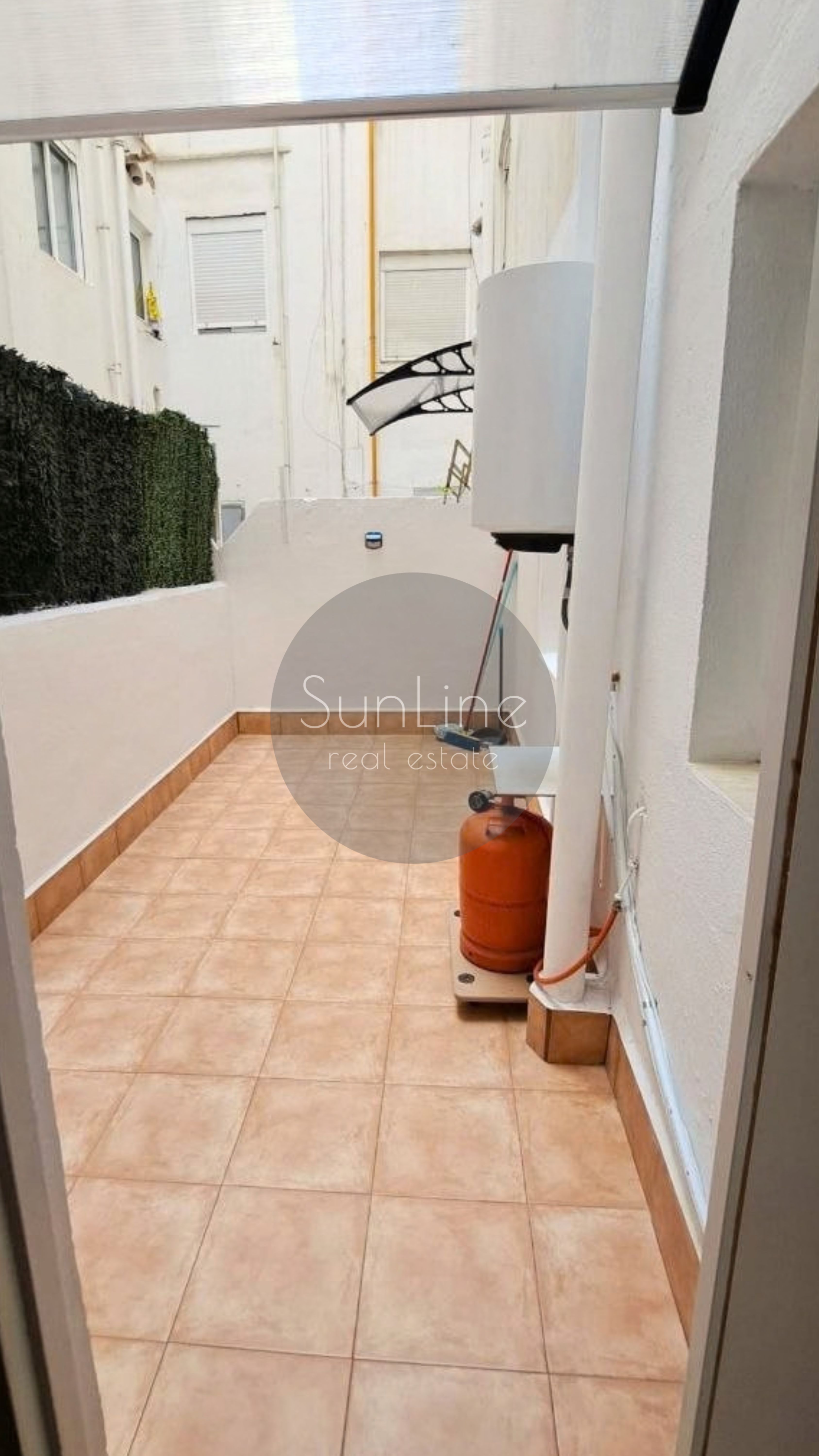 Bright furnished apartment in Valencia