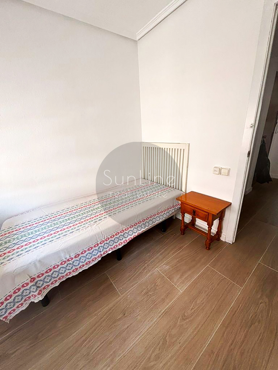 Apartment for rent 120 m² with 4 bedrooms and 2 bathrooms in the university area