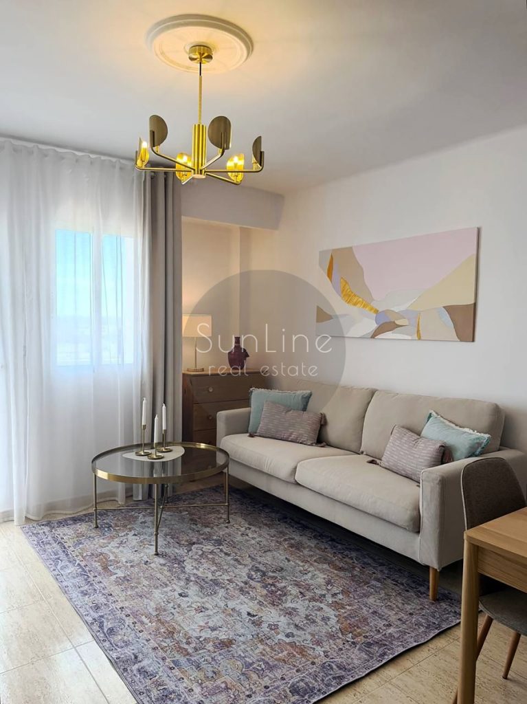 Rent apartment with 3 bedrooms and terrace in Benimàmet