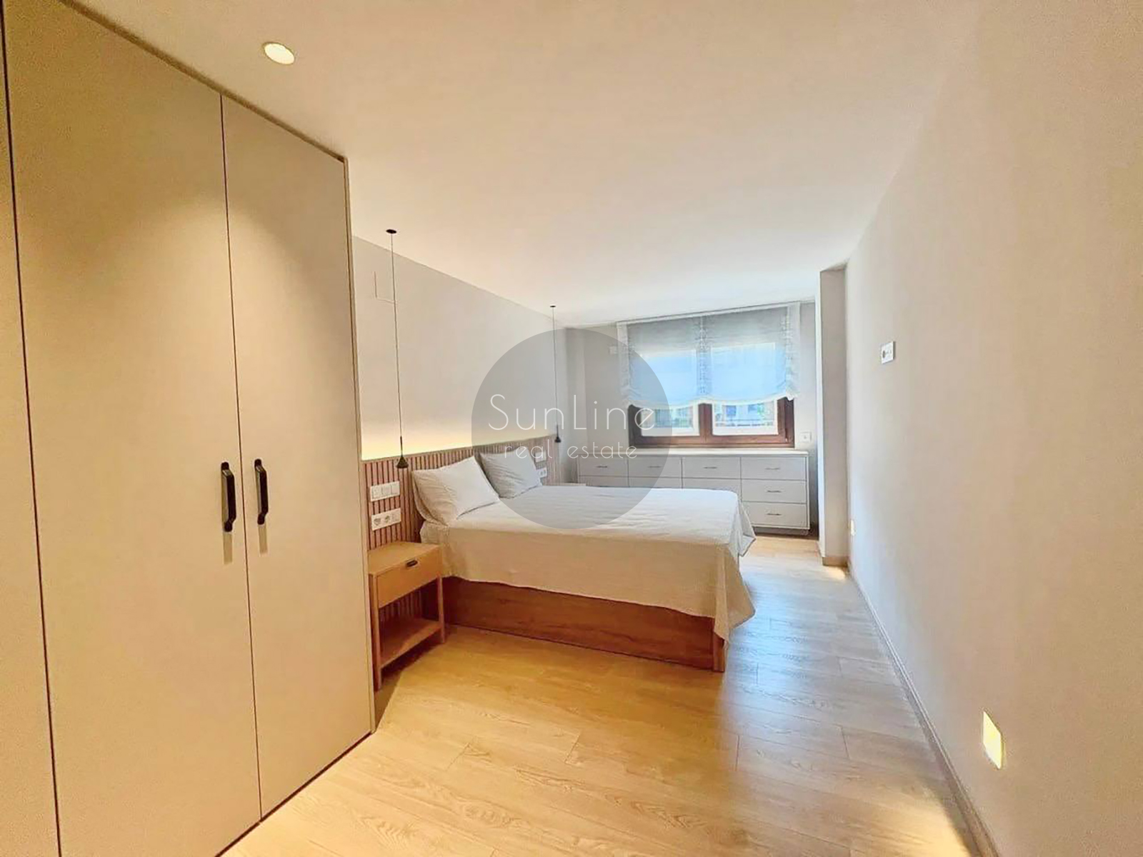 Alquiler de un apartamento espacioso con 3 dormitorios y electrodomésticos Miele y Bosch en El Pla del Real
