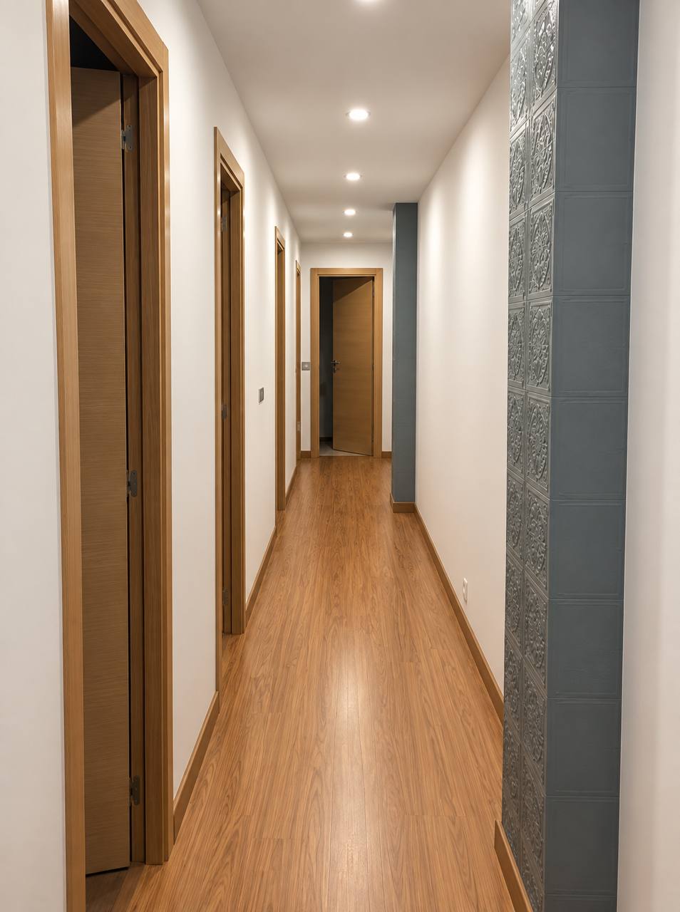 Rent of an apartment 100 m² with three bedrooms and a garage in Mislata