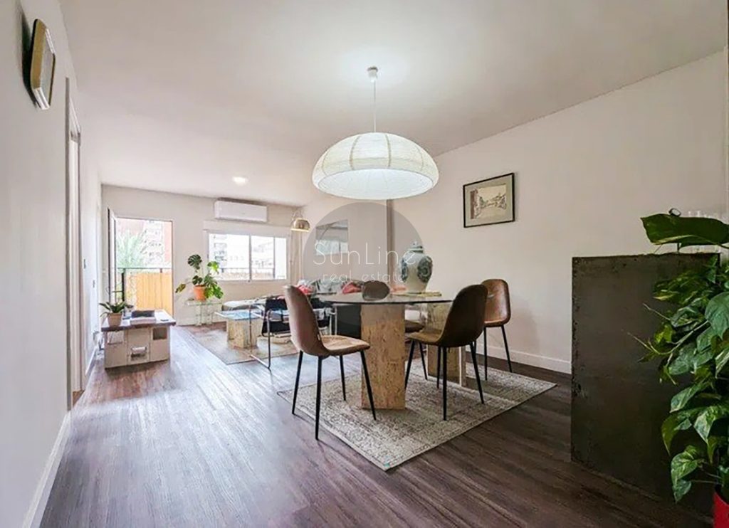 Rental of a spacious 131 m² apartment with 3 bedrooms and a balcony in Jaume Roig