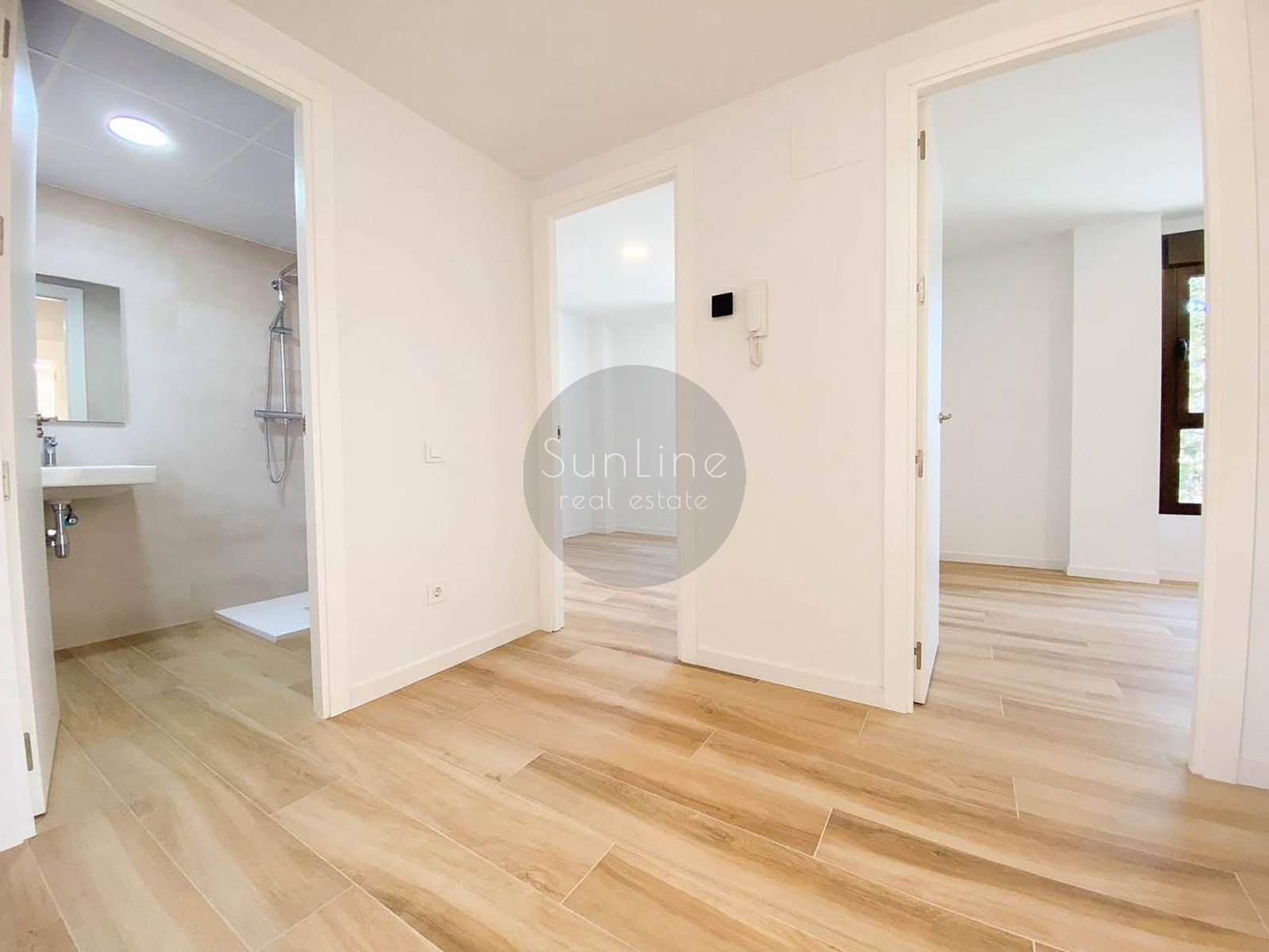 Rent of a new 2024 house with 4 bedrooms and garage in Fonteta de San Luis