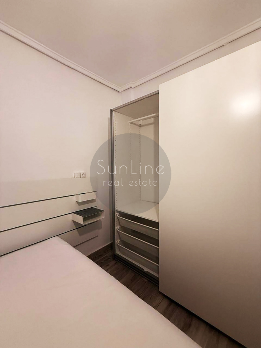 Rent of a furnished 4-bedroom apartment with 2 bathrooms in Aiora