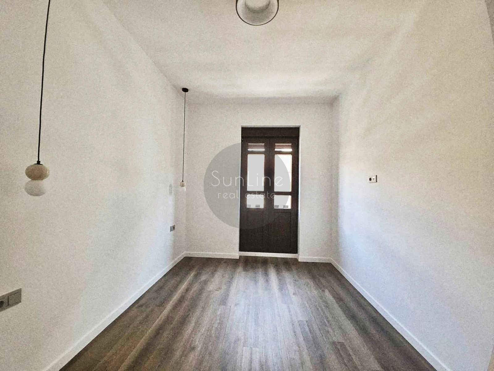 Apartment for sale 67 m² with high ceilings and balconies in Ruzafa