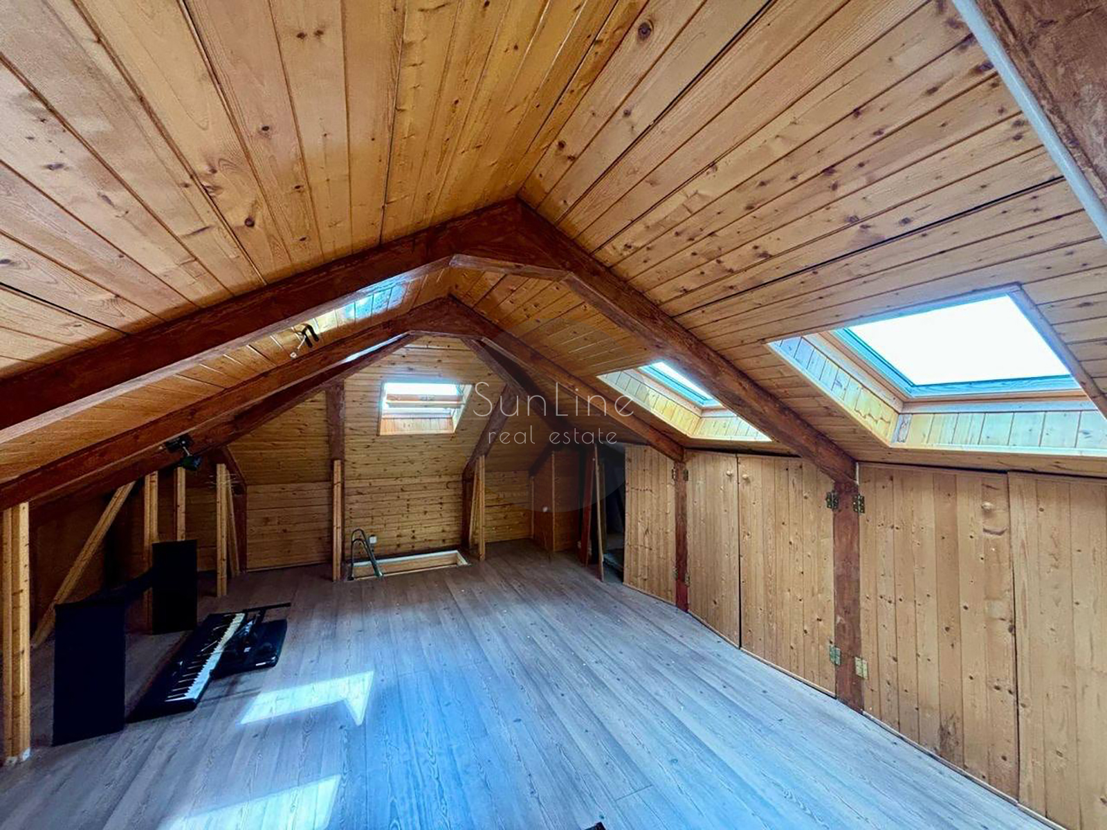 House for sale with a pool, solar panels and a 450 m² plot in Moncada
