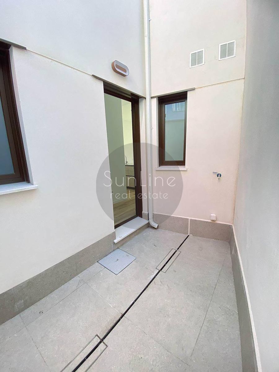 Rent of a new 2024 house with 4 bedrooms and garage in Fonteta de San Luis