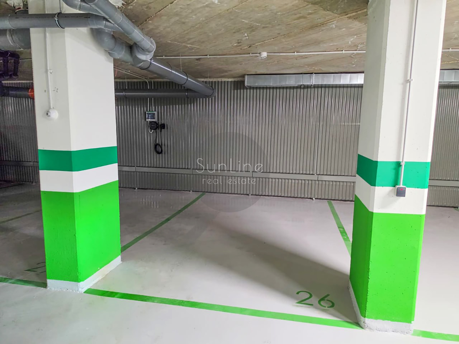 Rent of a modern apartment with panoramic views and a terrace near Ruzafa