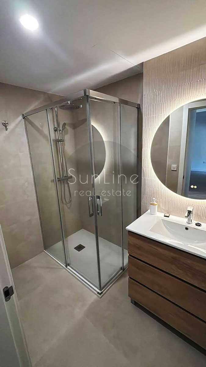 Rent of a furnished 4-bedroom apartment with 2 bathrooms in Aiora