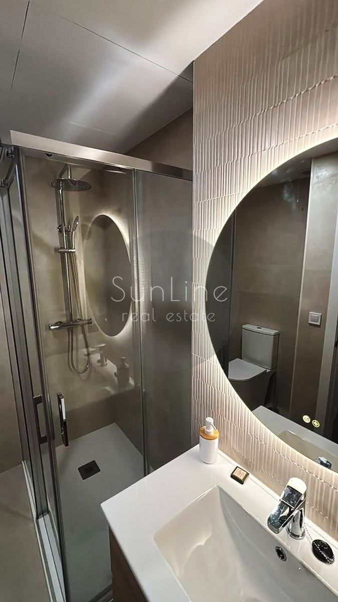 Rent of a furnished 4-bedroom apartment with 2 bathrooms in Aiora