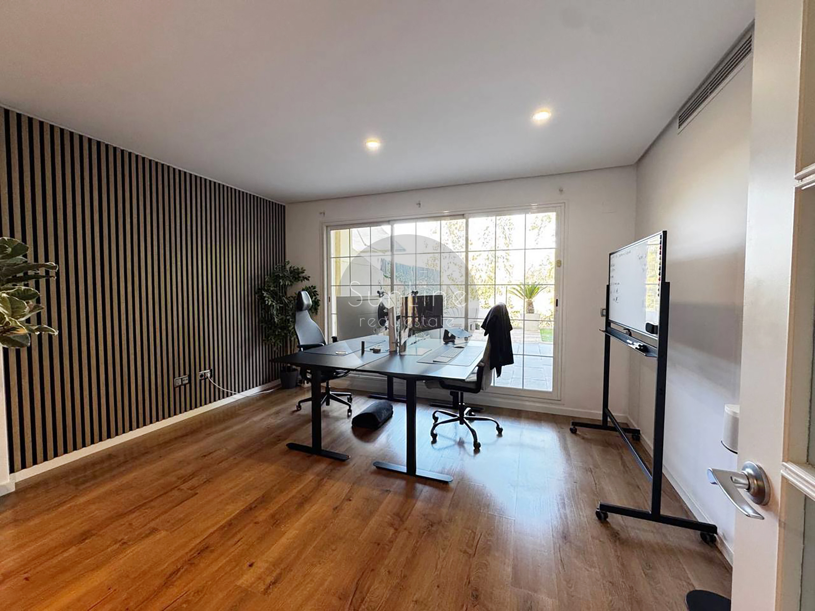 Venta de apartamento de 380 m² con jardín privado y vistas a los campos de golf en Bétera