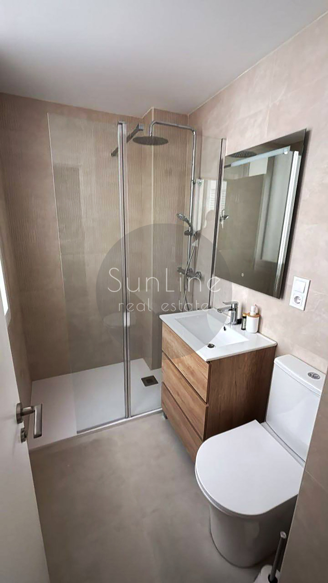 Rent of a furnished 4-bedroom apartment with 2 bathrooms in Aiora
