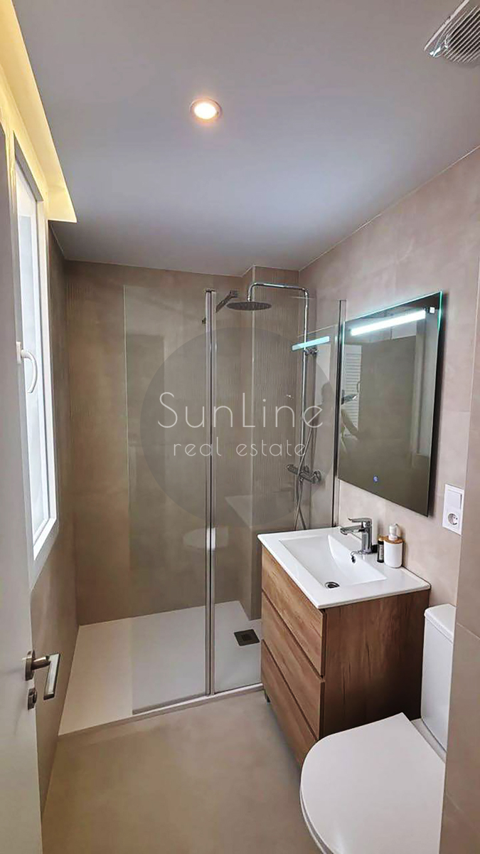 Rent of a furnished 4-bedroom apartment with 2 bathrooms in Aiora