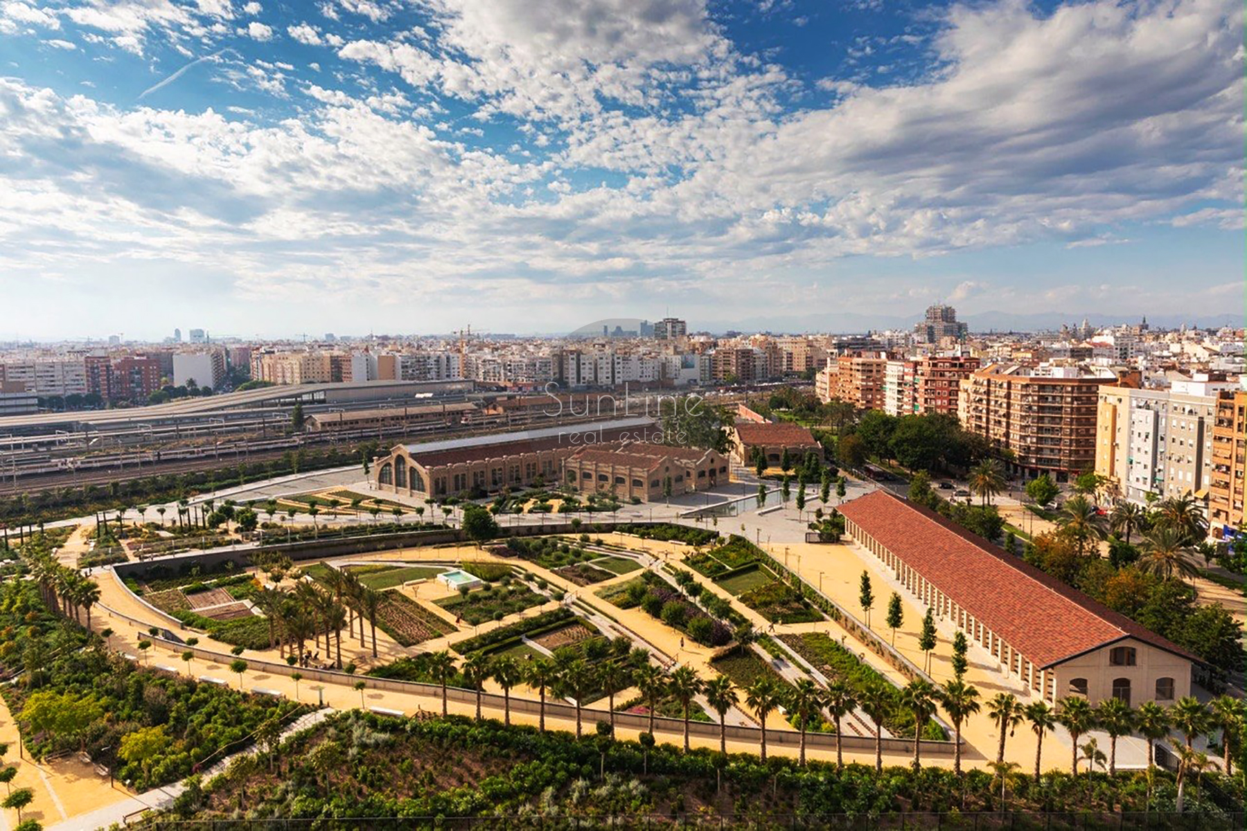 Rent of a modern apartment with panoramic views and a terrace near Ruzafa