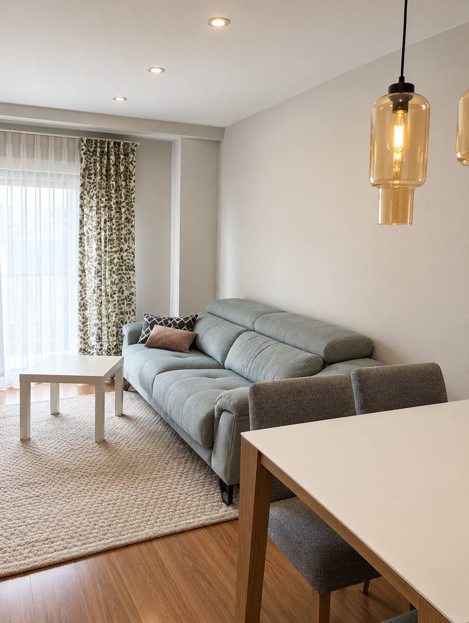 Rent of an apartment 100 m² with three bedrooms and a garage in Mislata