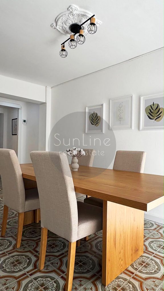 Rent of a furnished apartment with 3 bedrooms near Ruzafa and Turia gardens