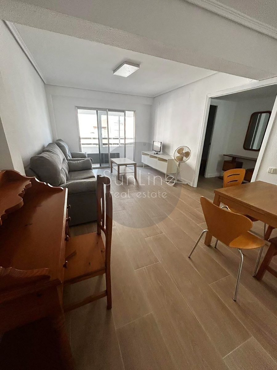 Apartment for rent 120 m² with 4 bedrooms and 2 bathrooms in the university area