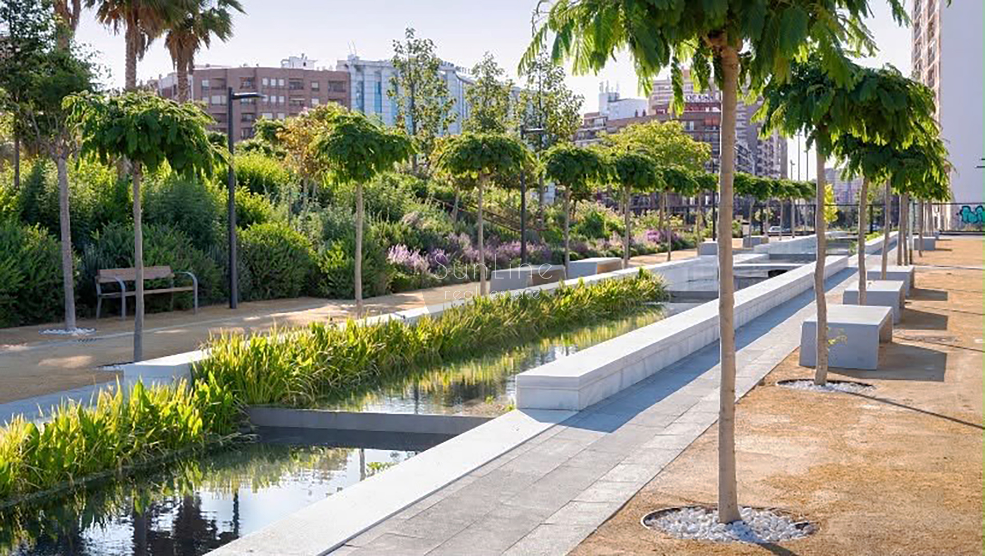 Rent of a modern apartment with panoramic views and a terrace near Ruzafa