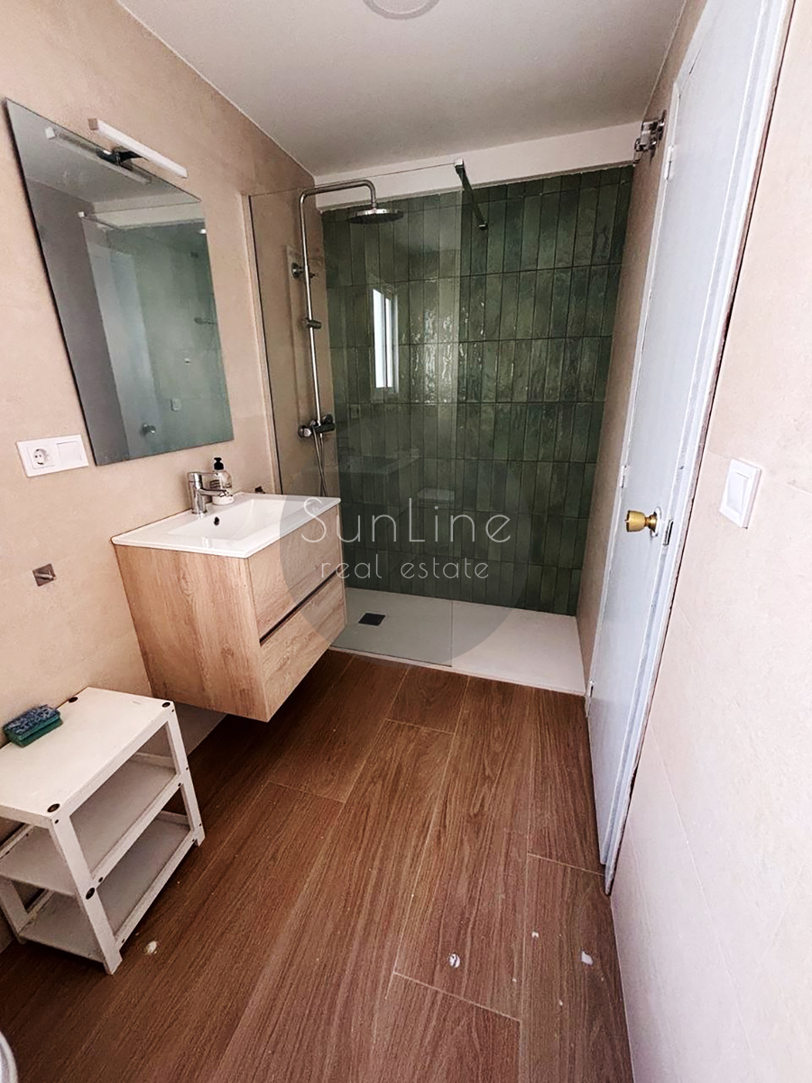 Apartment for rent 120 m² with 4 bedrooms and 2 bathrooms in the university area