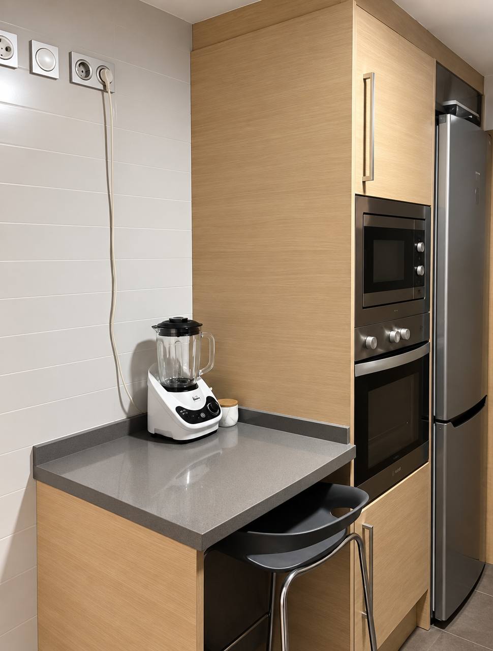 Rent of an apartment 100 m² with three bedrooms and a garage in Mislata