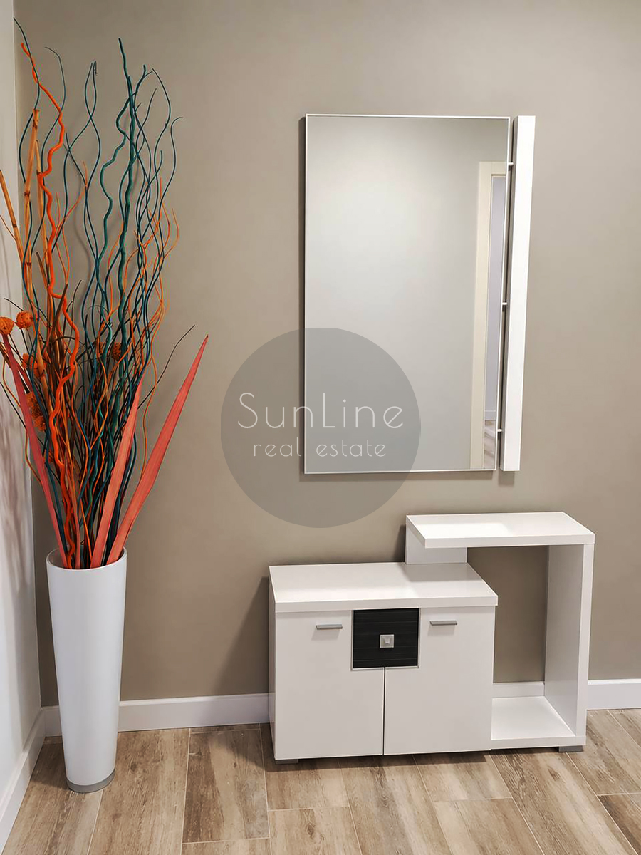 Rent of a furnished two-bedroom apartment with a storeroom near Turia Gardens