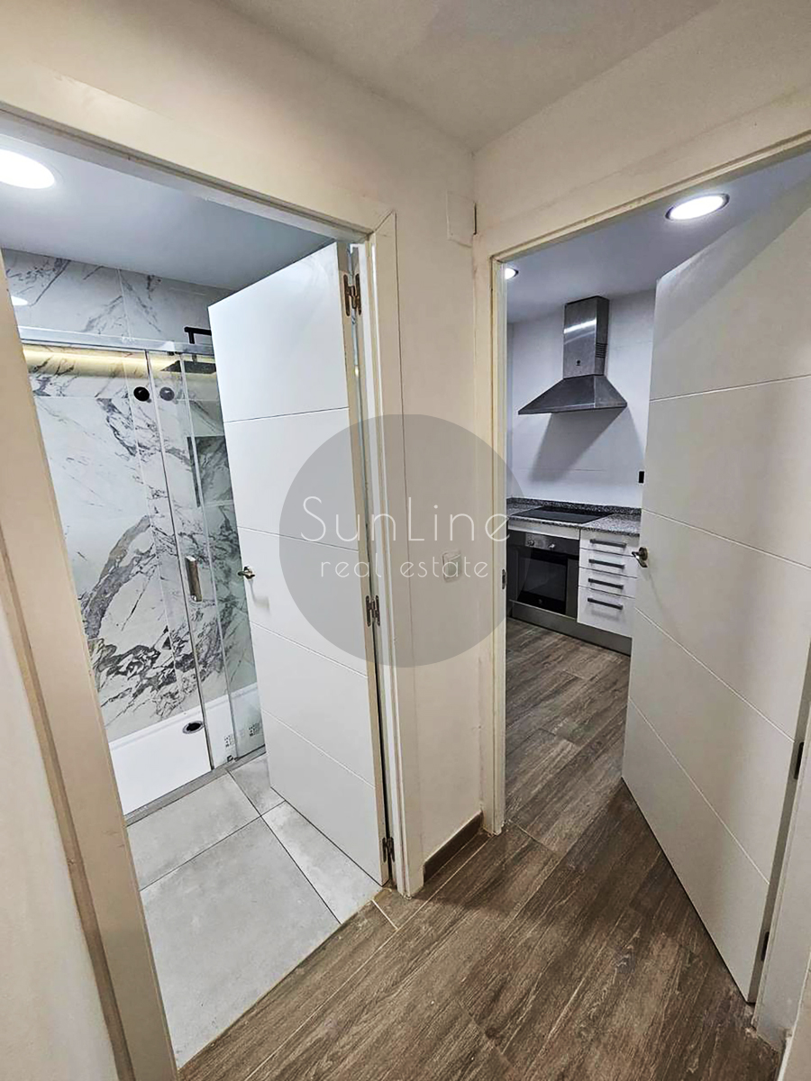 Venta de apartamento con 3 dormitorios tras completa renovación en Torrefiel