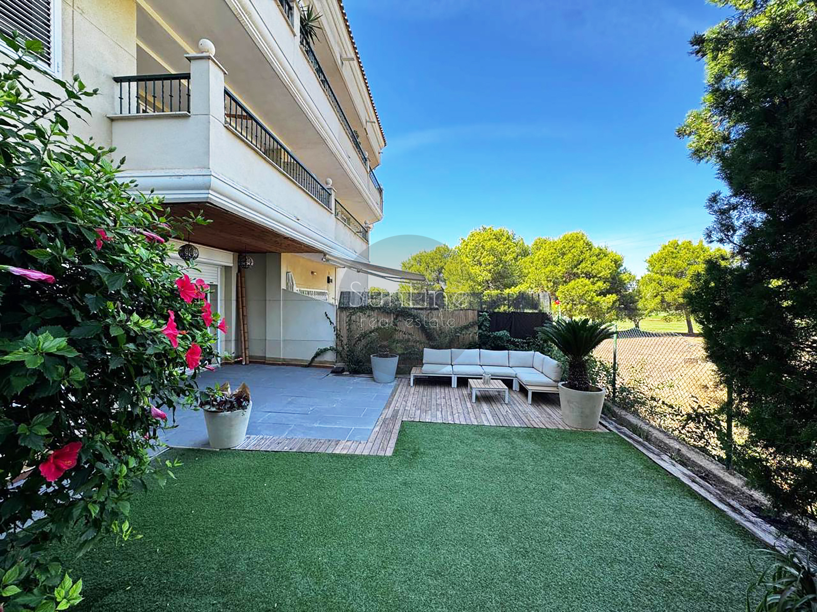 Venta de apartamento de 380 m² con jardín privado y vistas a los campos de golf en Bétera