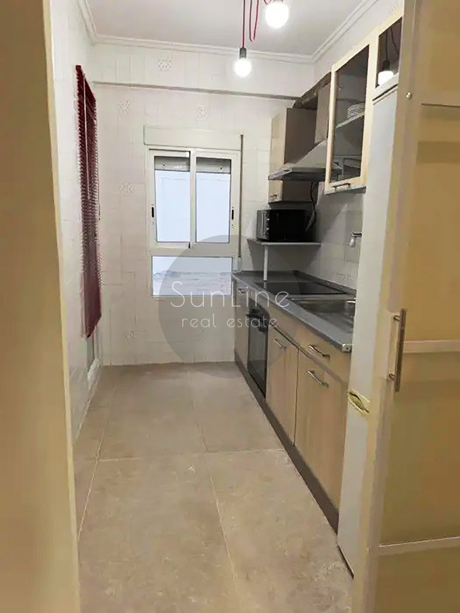 Apartment for rent 135 m² with 3 bedrooms and terrace in Trinitat