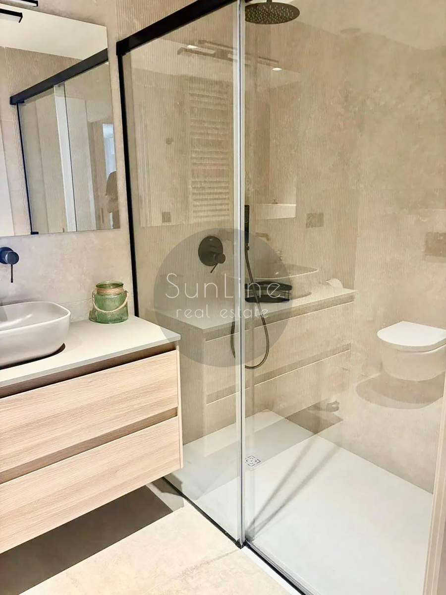Alquiler de un apartamento espacioso con 3 dormitorios y electrodomésticos Miele y Bosch en El Pla del Real