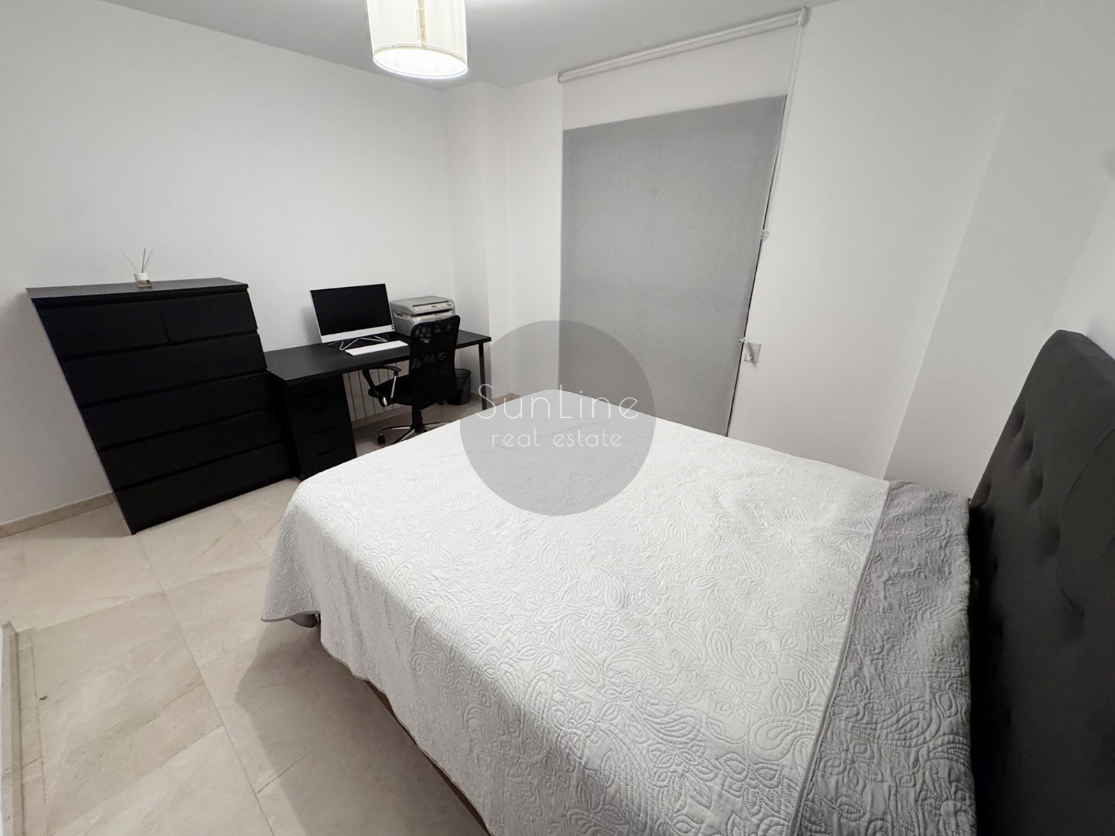 Rent of a spacious 135 m² apartment with parking and a balcony in Penya-Roja