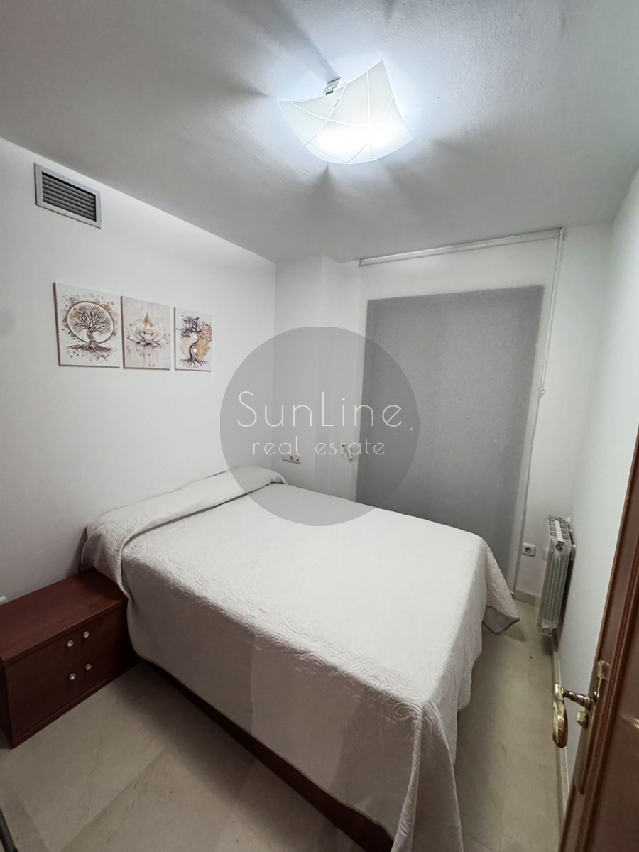 Rent of a spacious 135 m² apartment with parking and a balcony in Penya-Roja
