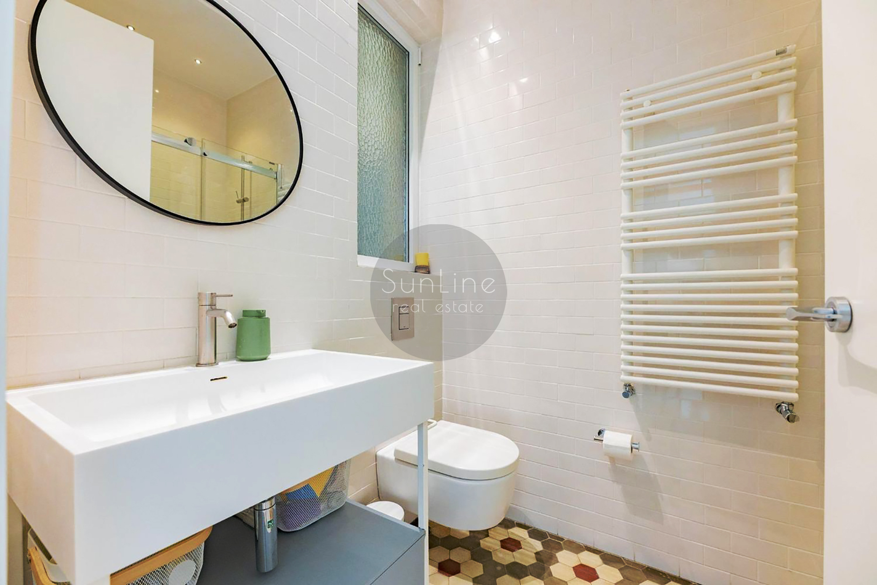 Elegant 102 m² apartment with designer renovation in Gran Vía