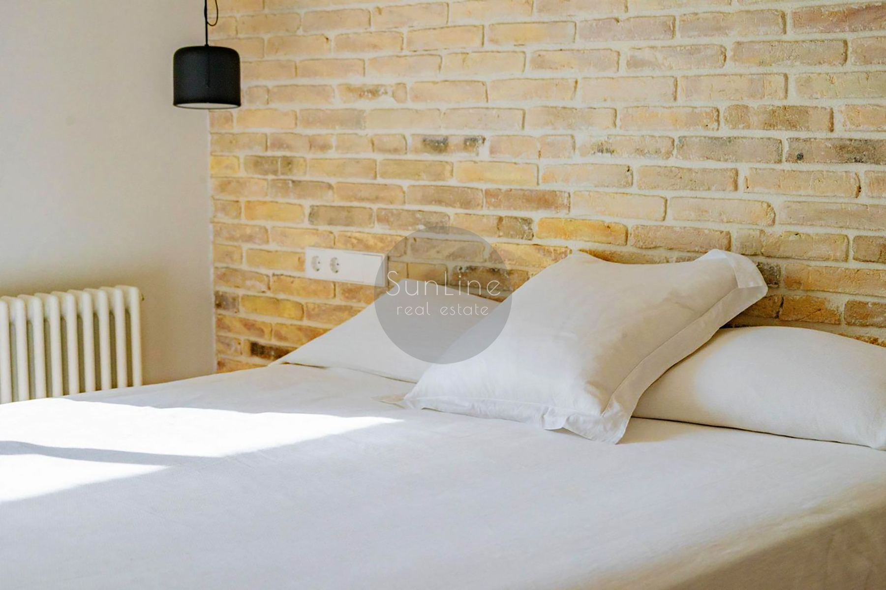 Elegant 102 m² apartment with designer renovation in Gran Vía