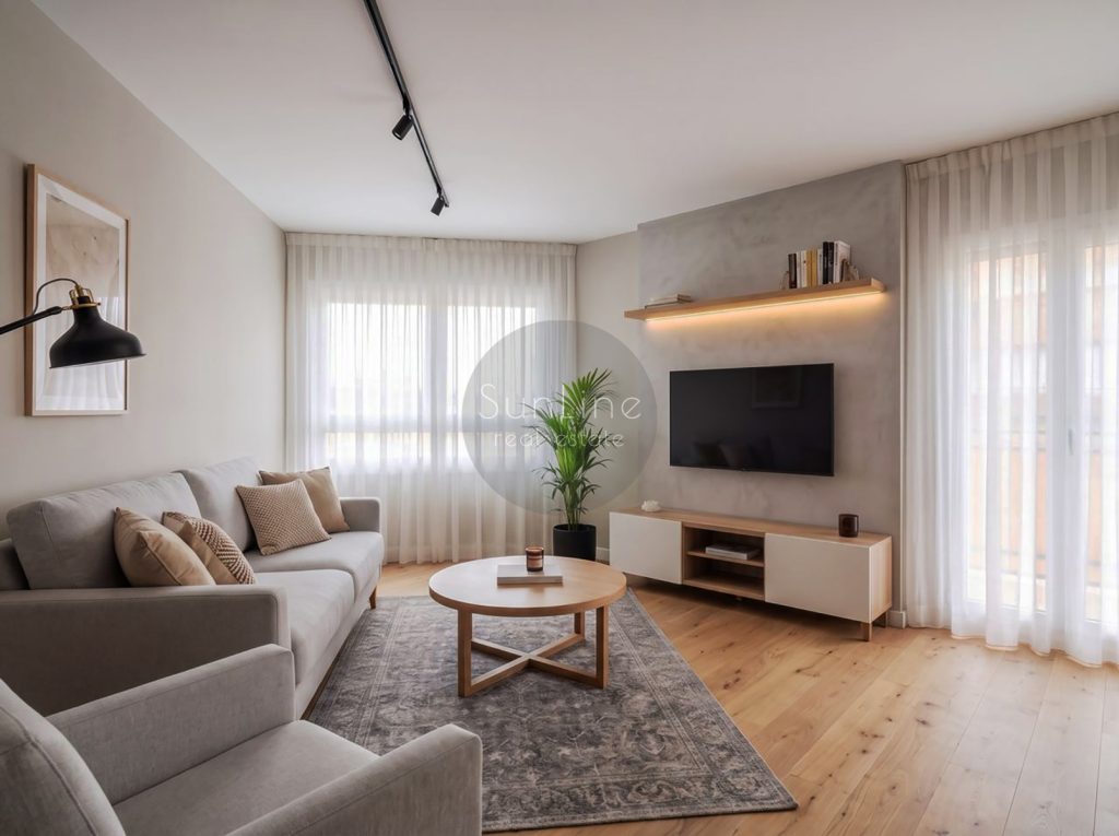 Amplio apartamento de 162 m² con 4 dormitorios y estacionamiento en Ruzafa