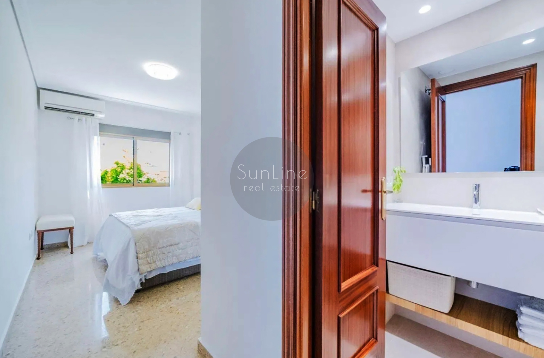 Bright apartment 144 m² with new furniture and premium finish in Valencia