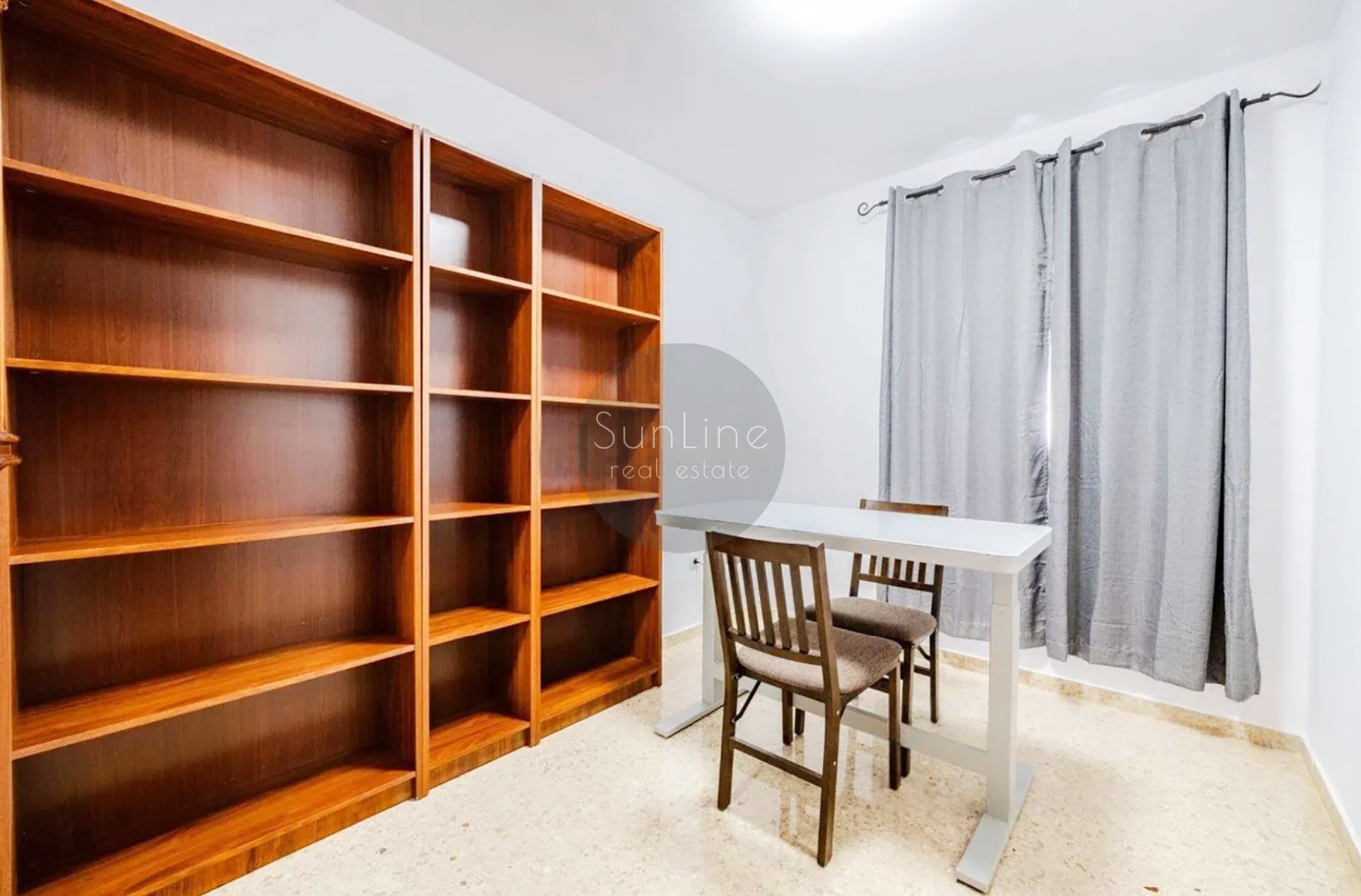 Bright apartment 144 m² with new furniture and premium finish in Valencia