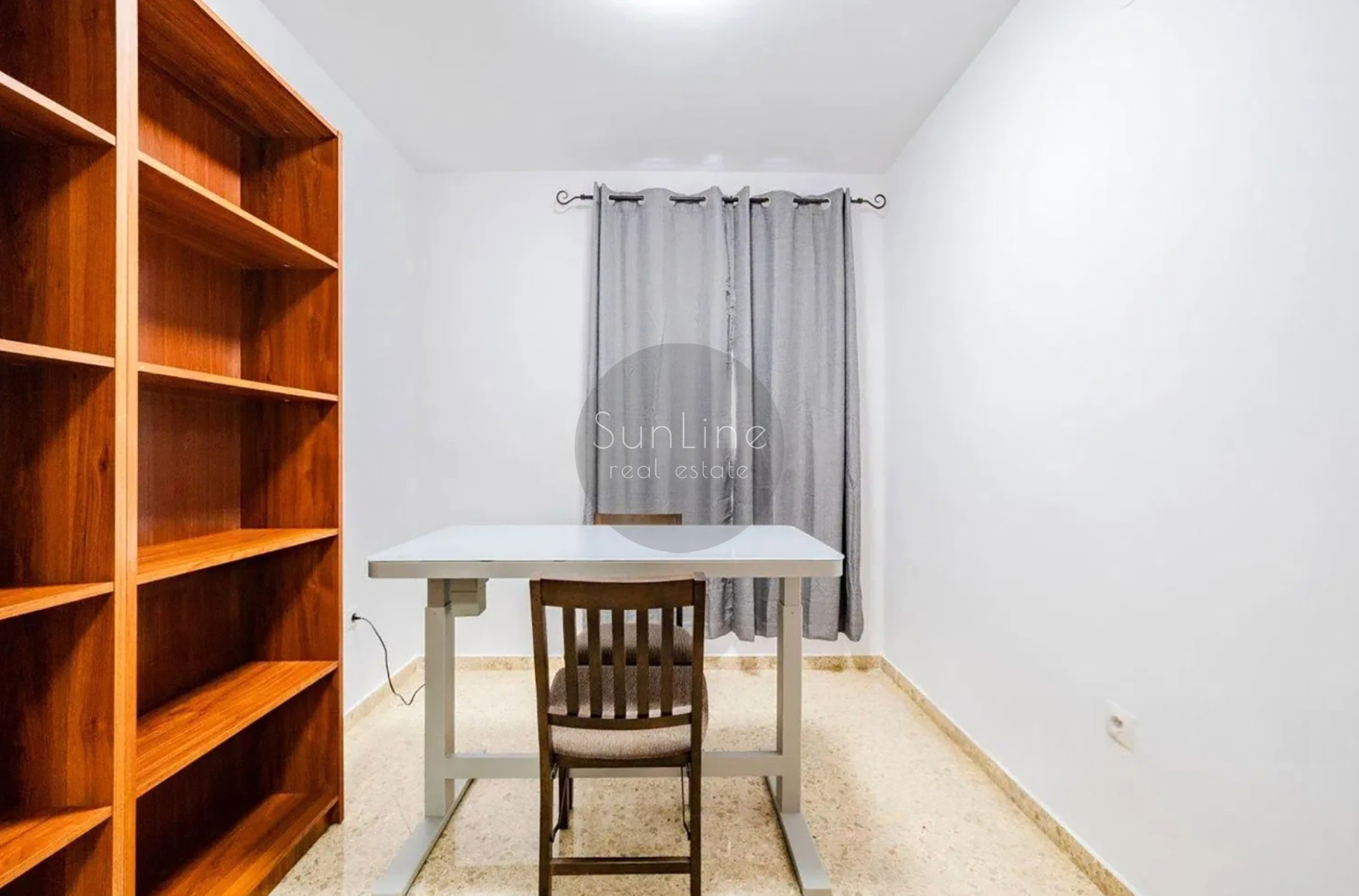 Bright apartment 144 m² with new furniture and premium finish in Valencia