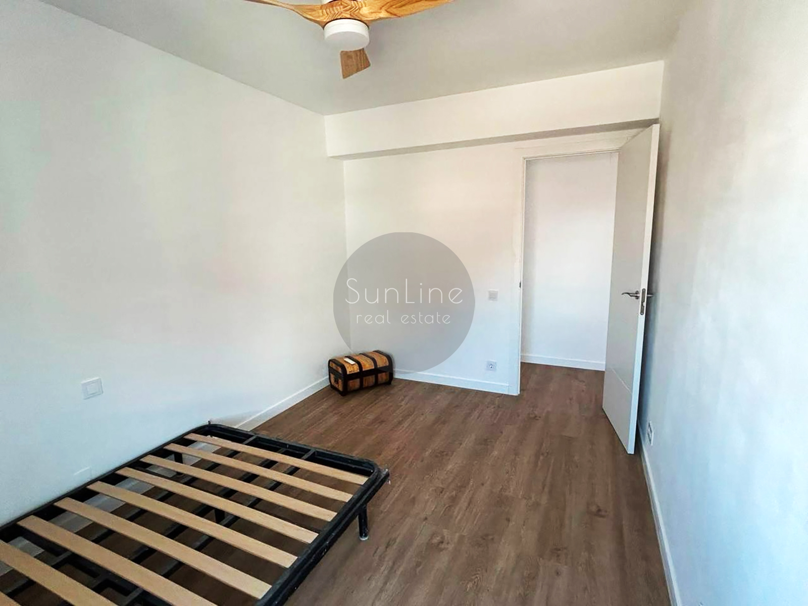Modern apartment 89 m² with balcony near the beach and universities