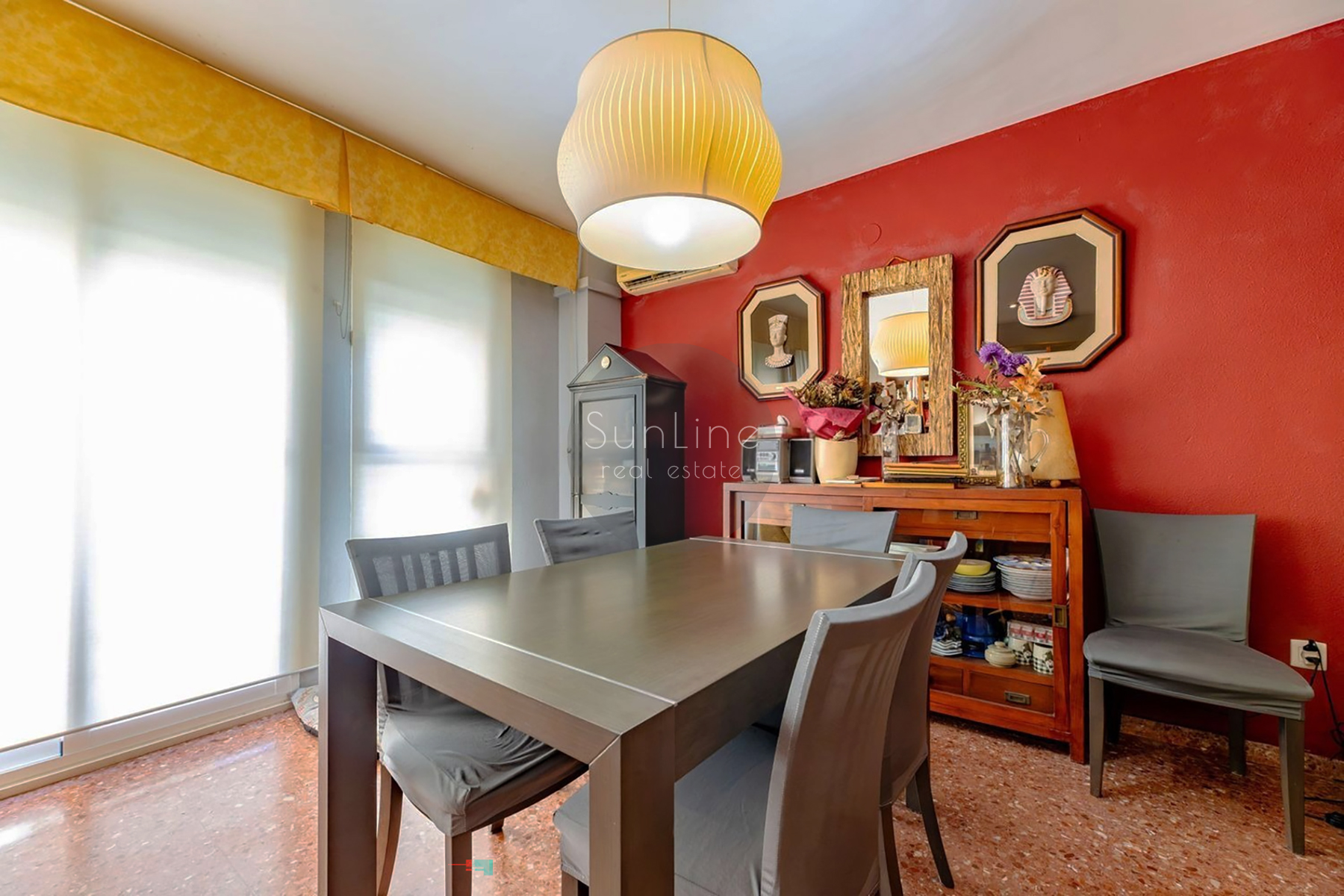 Spacious 109 m² apartment with 3 bedrooms and 2 bathrooms in Valencia