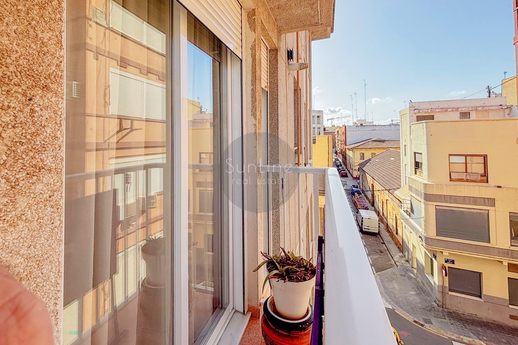 Spacious 109 m² apartment with 3 bedrooms and 2 bathrooms in Valencia