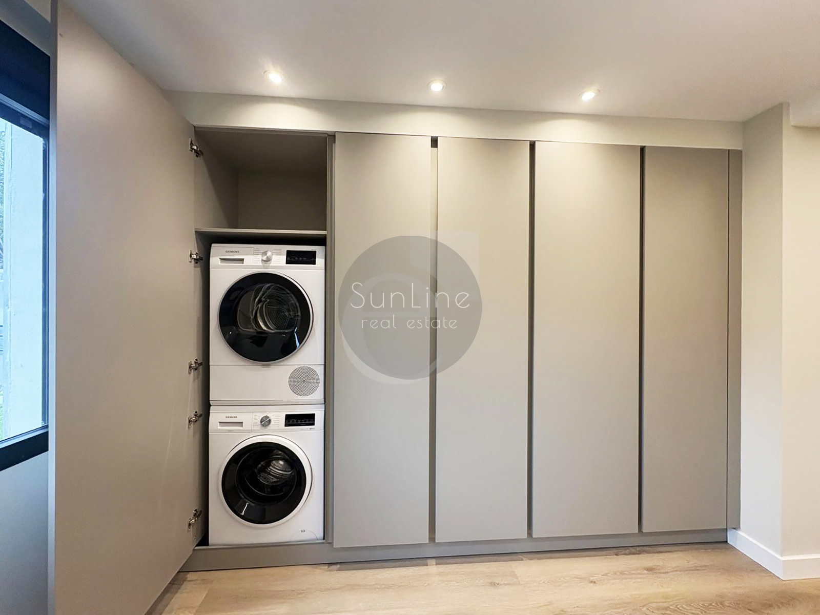 Spacious house 247 m² with garden 330 m² in a closed complex near Valencia